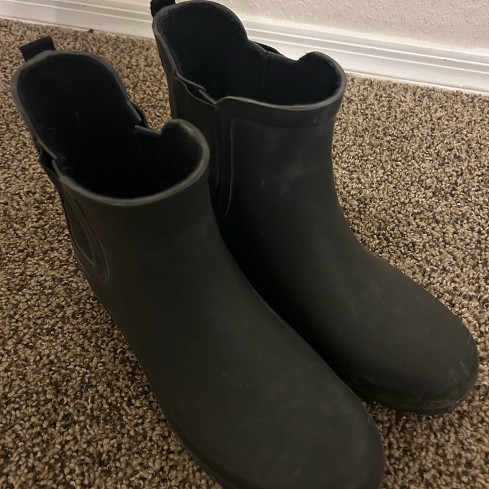 Roma Black Waterproof Boots